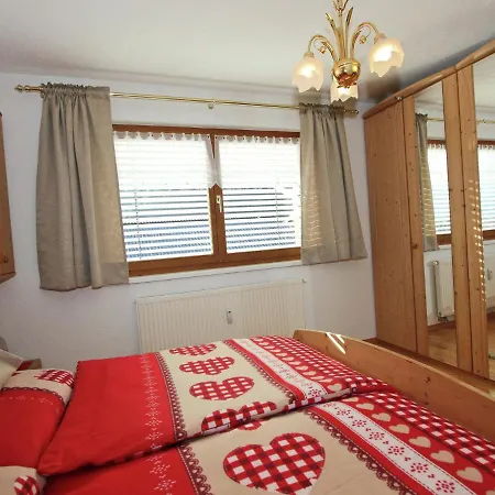 Luxurious In Sankt Gallenkirch Near Ski Lift דירה גורטיפוהל